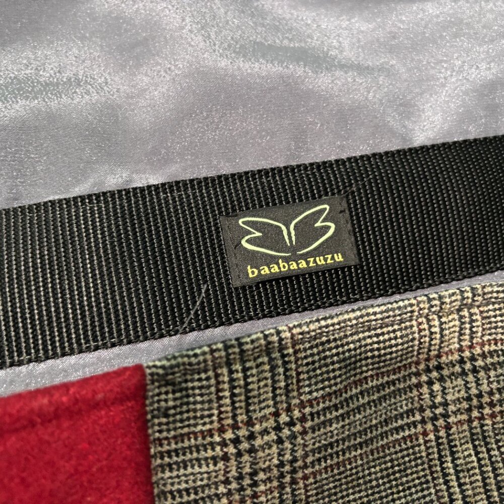 BaaBaaZuZu Wool Upcycled Handmade Messenger Bag - Picture 6 of 8